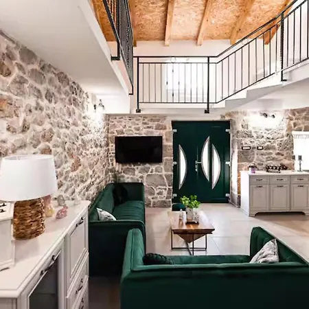 Vikendica La Felicita - Two Bedroom Gornji Zemunik