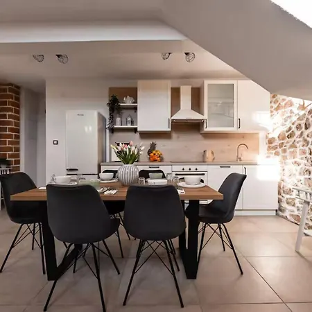 La Felicita - Two Bedroom Hébergement de vacances *