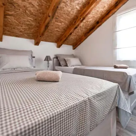 Hébergement de vacances La Felicita - Two Bedroom Gornji Zemunik