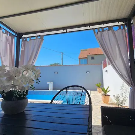 La Felicita - Two Bedroom Hébergement de vacances *