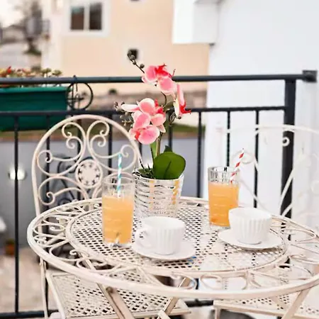 La Felicita - Two Bedroom