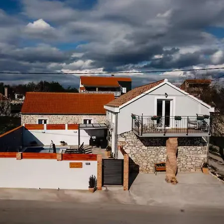 La Felicita - Two Bedroom Hébergement de vacances *