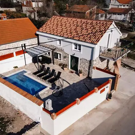 La Felicita - Two Bedroom *