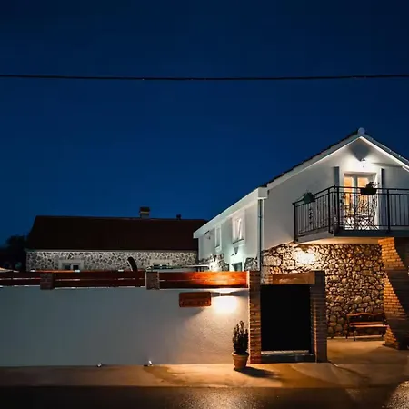 La Felicita - Two Bedroom Gornji Zemunik