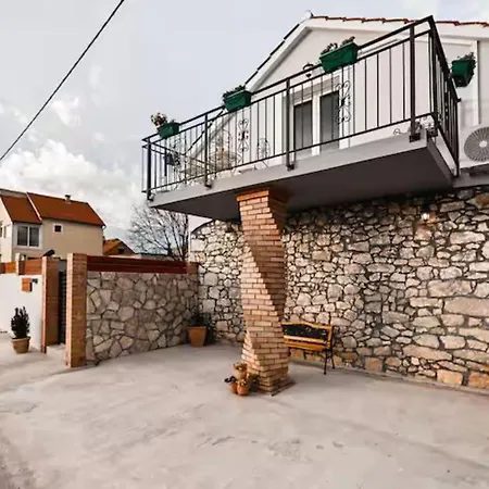 La Felicita - Two Bedroom Hébergement de vacances *