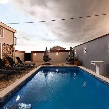 Vikendica La Felicita - Two Bedroom Gornji Zemunik